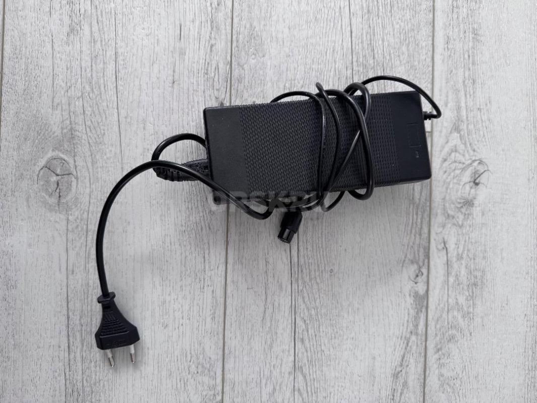 Продам электросамокат KugooKirin M4Pro+ в эксплуатации был год. - Орск