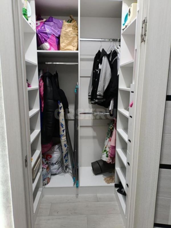 Продается уютная двушка ,улучшенной планировки в п. - Орск