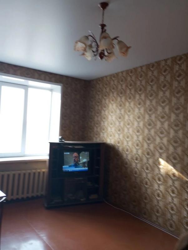 Продается 3комнатная СТАРОГО ТИПА в центре. - Новотроицк