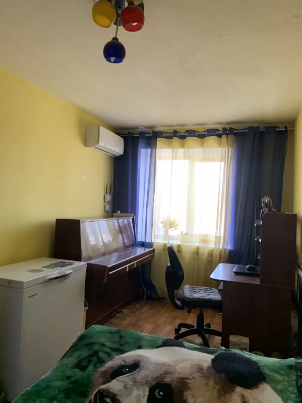 Продается уютная квартира, средний этаж, не угловая. - 