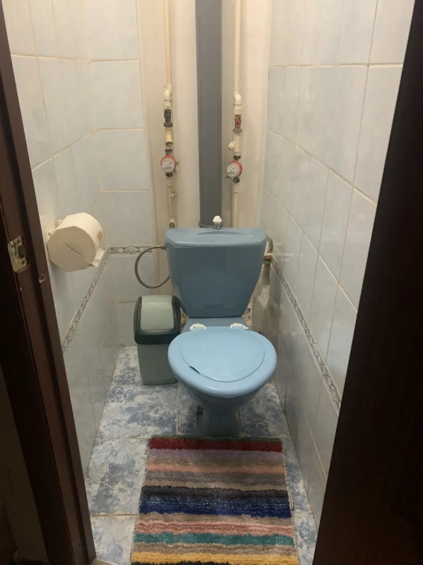 Продается уютная квартира, средний этаж, не угловая. - 