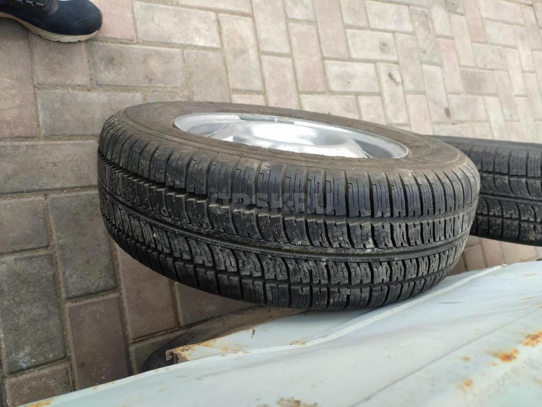 Продам два колёса 175 70R13 в отличном состоянии. - Новотроицк