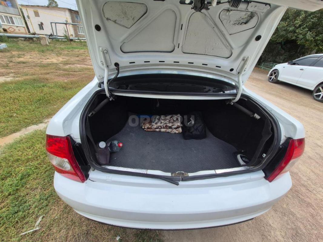 Продам приору самая простая комплектация цена 400 только на сегодня - Новоорск