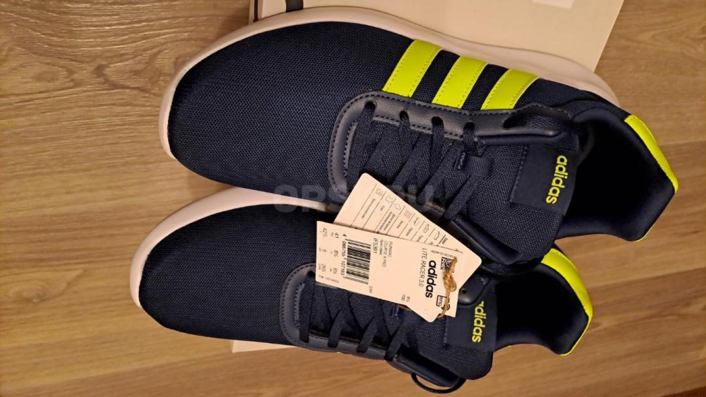 Кроссовки Адидас. - Орск