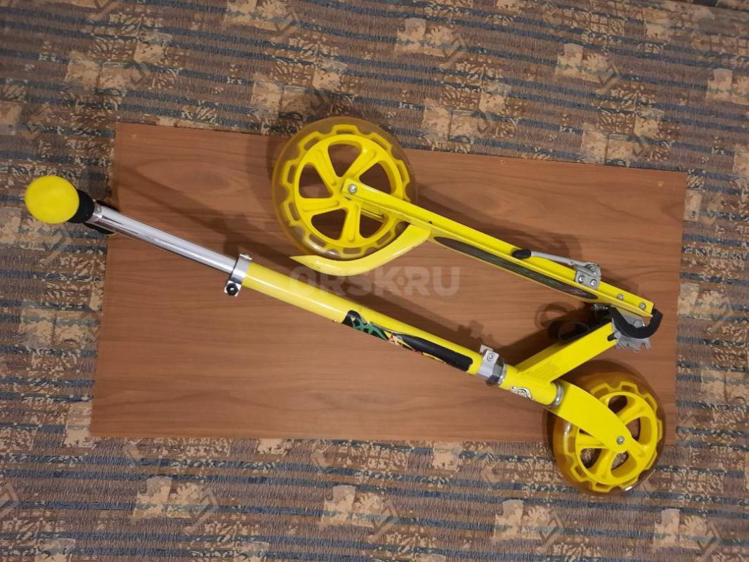 Самокат складной городской, регулируемая высота рулевой стойки - 91-96-100 см, тип тормоза ножной, д - Орск