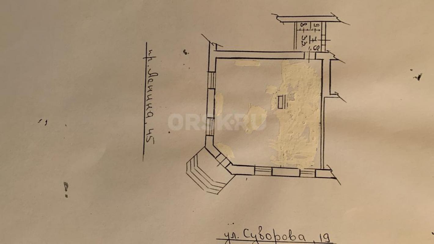 Сдается в аренду торговое помещение  74 кв. - Орск