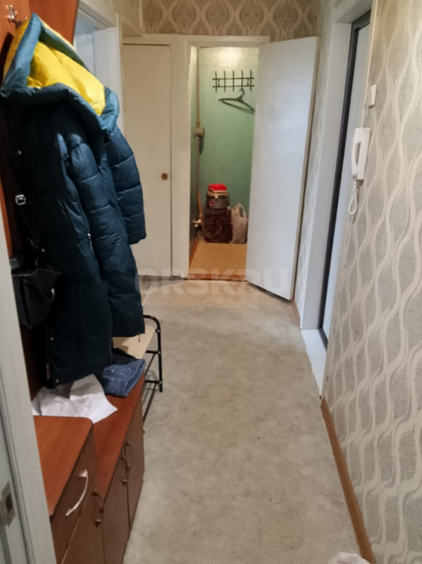 Сдам светлую, уютную двухкомнатную квартиру на 5 этаже, на длительный срок от собственника. - Орск