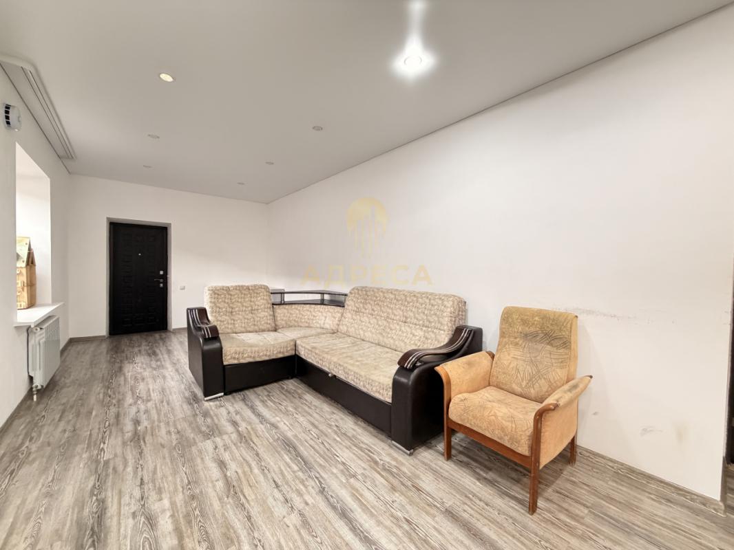 Продаётся дом для большой семьи в поселке Павловка, со всей необходимой инфраструктурой для комфортн - Павловка