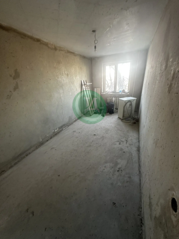 Продам 2 комнатную квартиру в 5 этажном доме на 2 этаже. - Орск