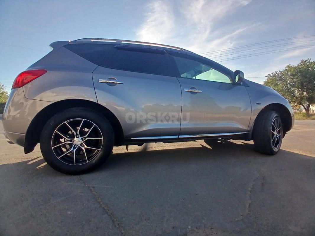 Продам хороший семейный автомобиль для своих лет! - Орск