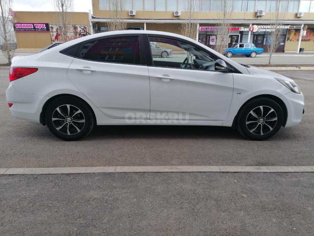 Продам ухоженный Hyundai Solaris 2011г. - Орск