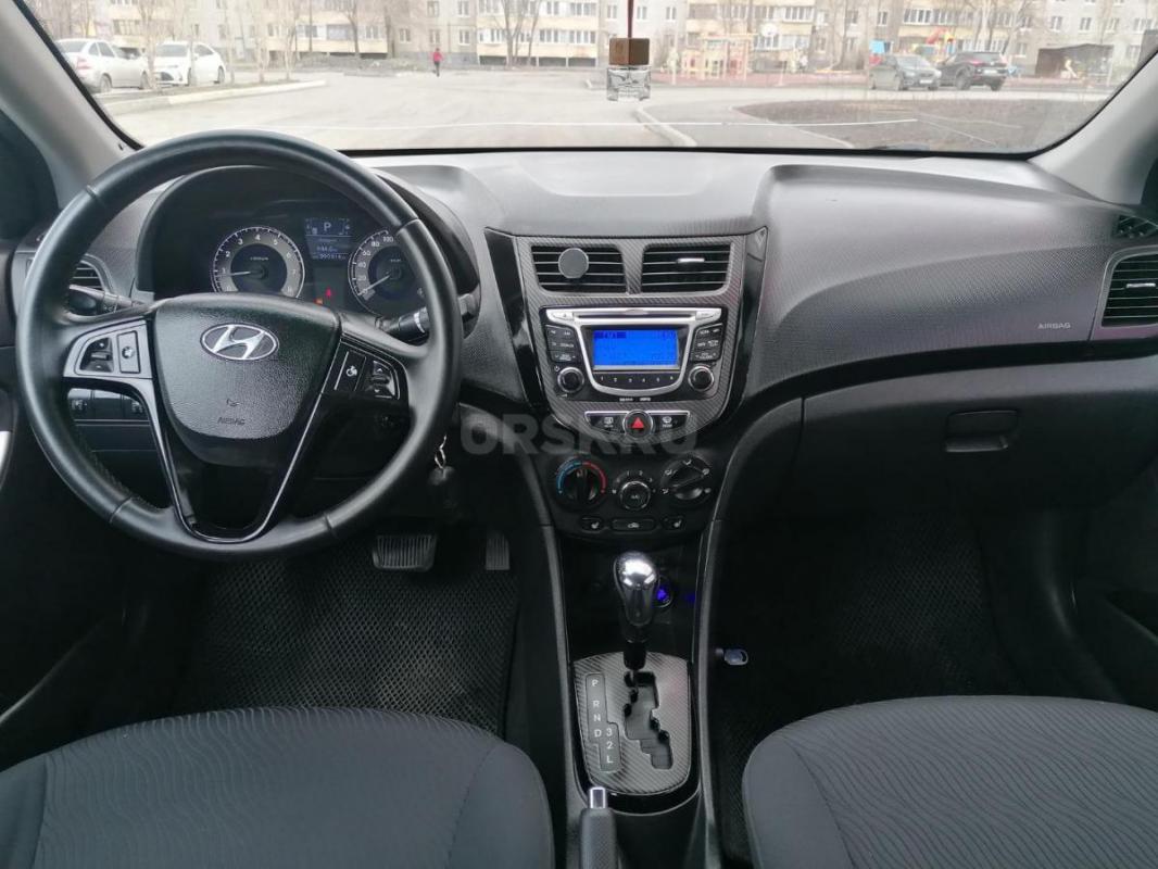 Продам ухоженный Hyundai Solaris 2011г. - Орск