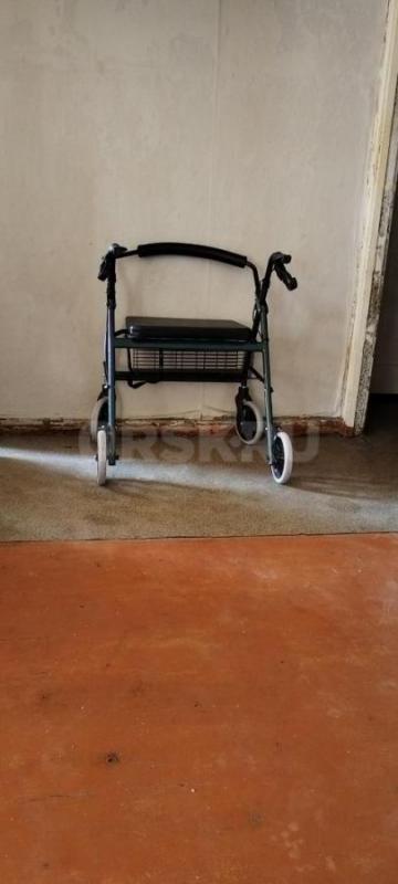 Продаю ходунки на колёсах. - Орск