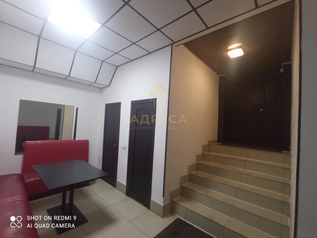 Продается Коммерческое 2-х этажное здание, ( с арендаторами) площадью 695,2 кв. - Оренбург