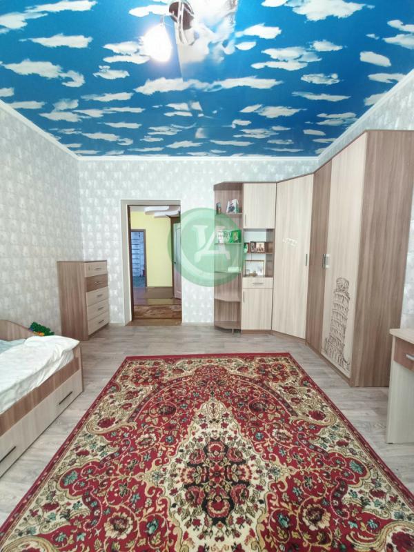 Продается уютный, двух этажный дом по ул. - Орск