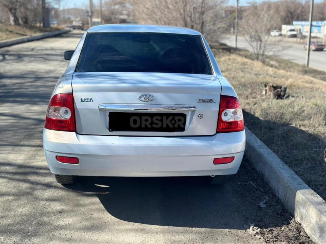 Продам Лада приора 2008гэ
2собственника
Без ДТП В родном окрасе
Кузов не гнилой 
Двигатель работ - Орск