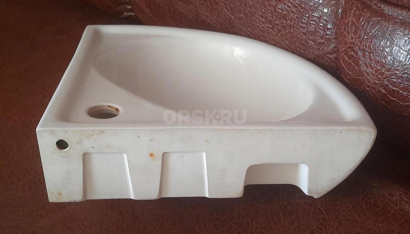Раковина умывальник угловой 35*35 см. - Орск