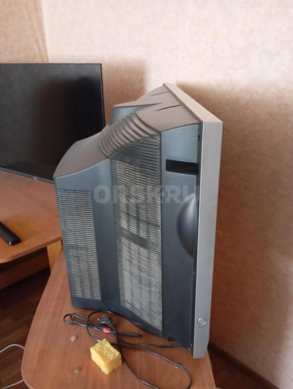 Продам телевизор Lg , для дачи гаража самое то - Орск