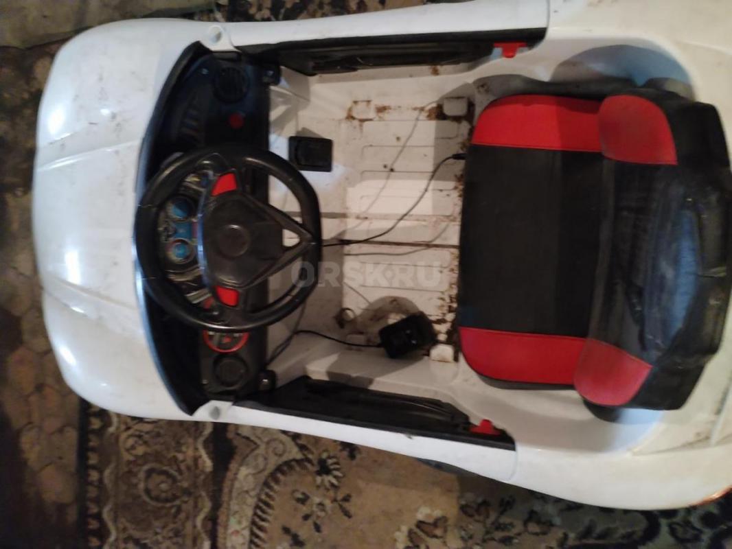 Продам дедский электромобиль 2 года не пользовались стоял в гараже сейчас нужно смотреть почистить к - Орск