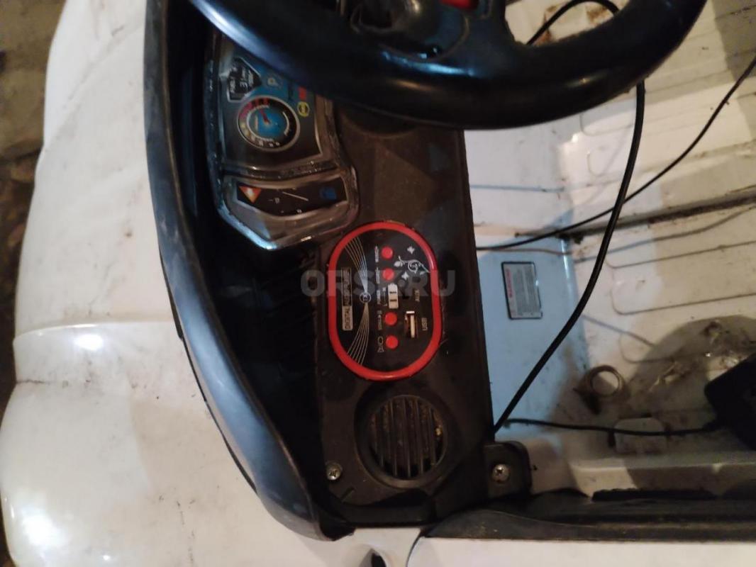 Продам дедский электромобиль 2 года не пользовались стоял в гараже сейчас нужно смотреть почистить к - Орск