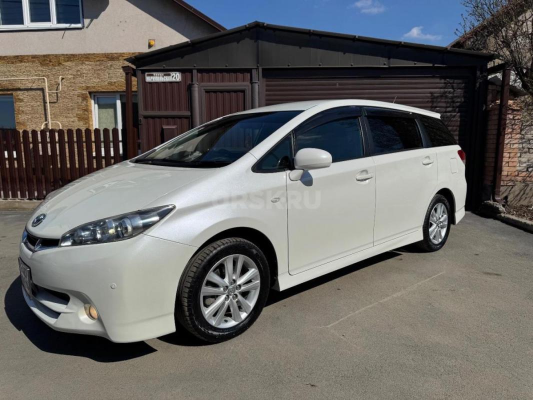 Продается 7-ми местный минивен, цвет перламутровый, самая топовая комплектация рестайлинговая, без к - Орск