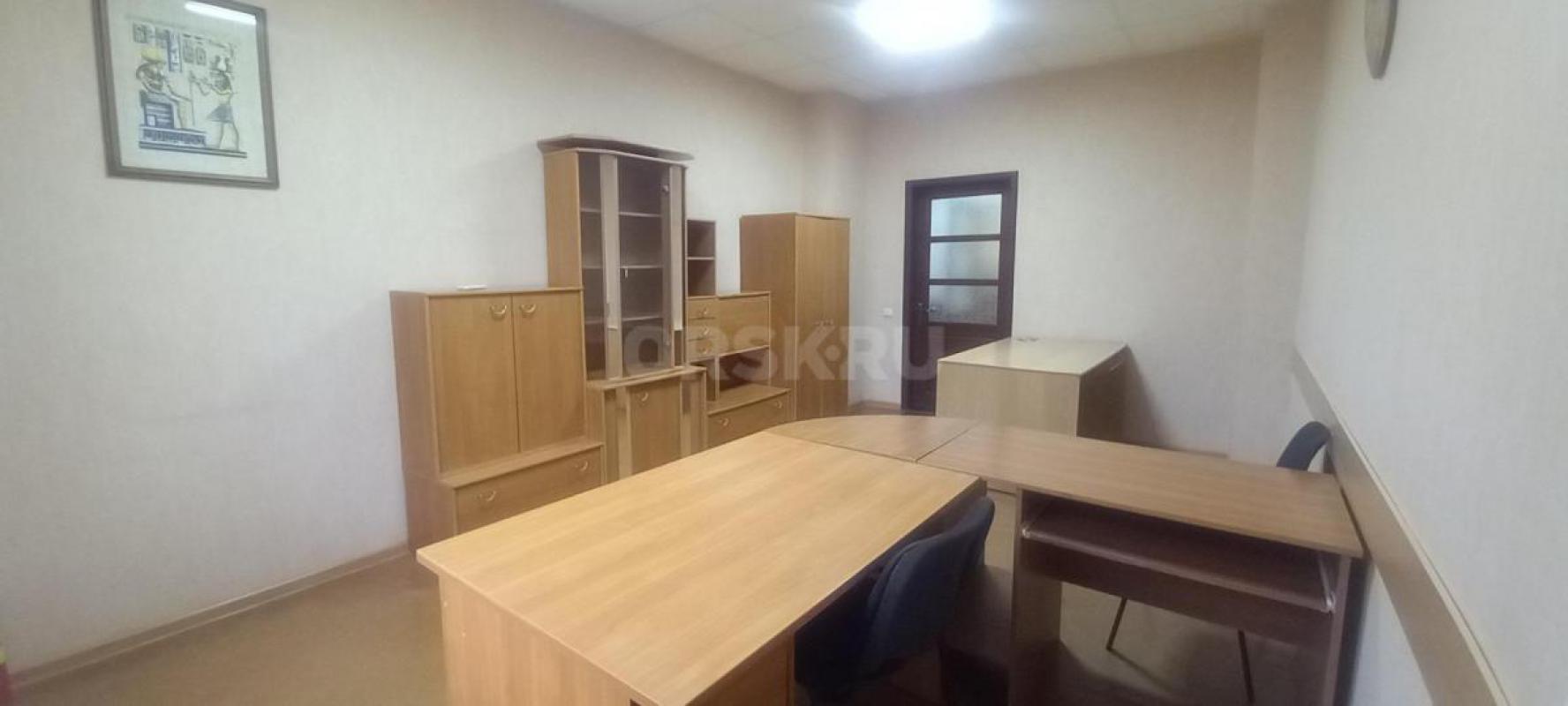 Сдается в аренду под офис  кабинет  18 кв. - Орск