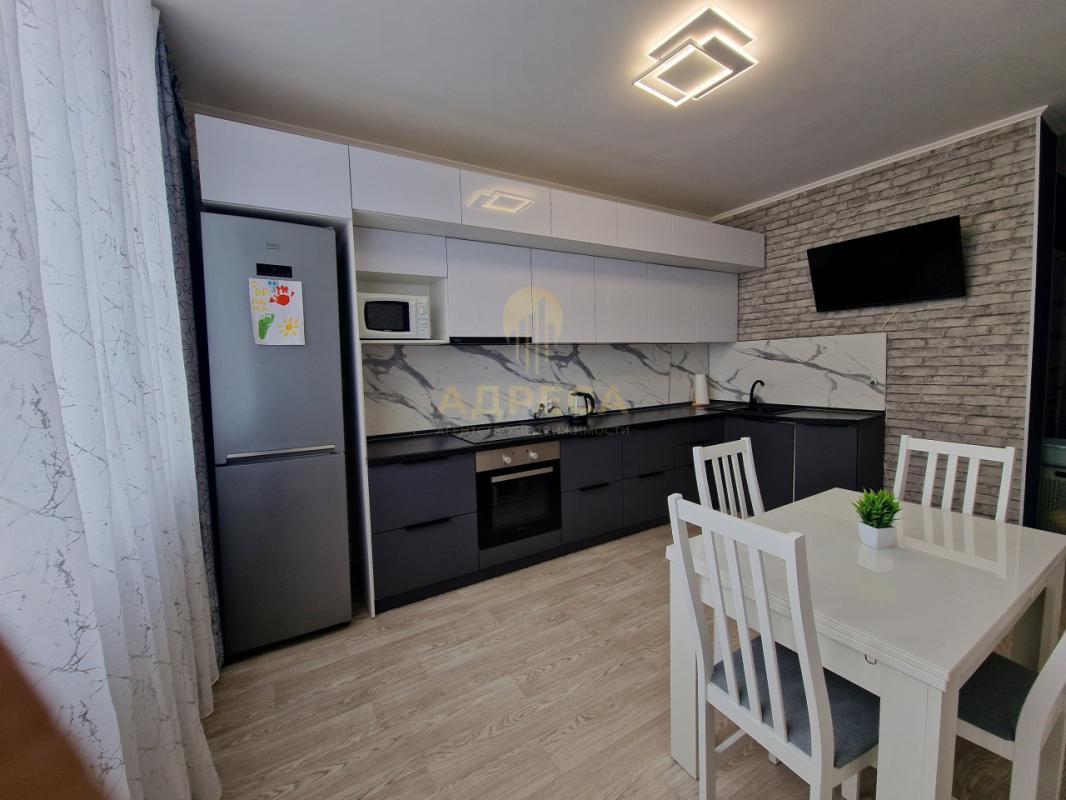 Продается светлая квартира 47 кв. - Оренбург