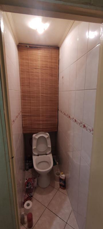 Мебель имеется для проживания,сплит система, техника,магазины рядом с домом, остановка тоже, школа,с - Новотроицк