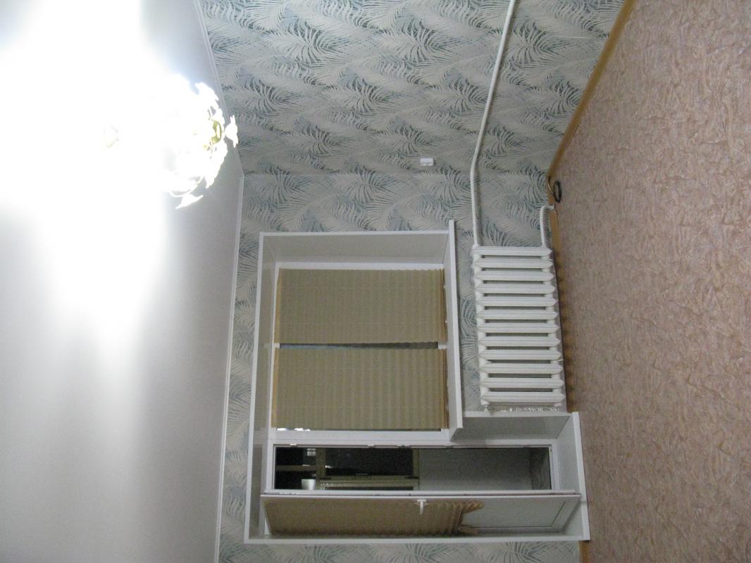 Продается двухкомнатная квартира по адресу ул. - Гай