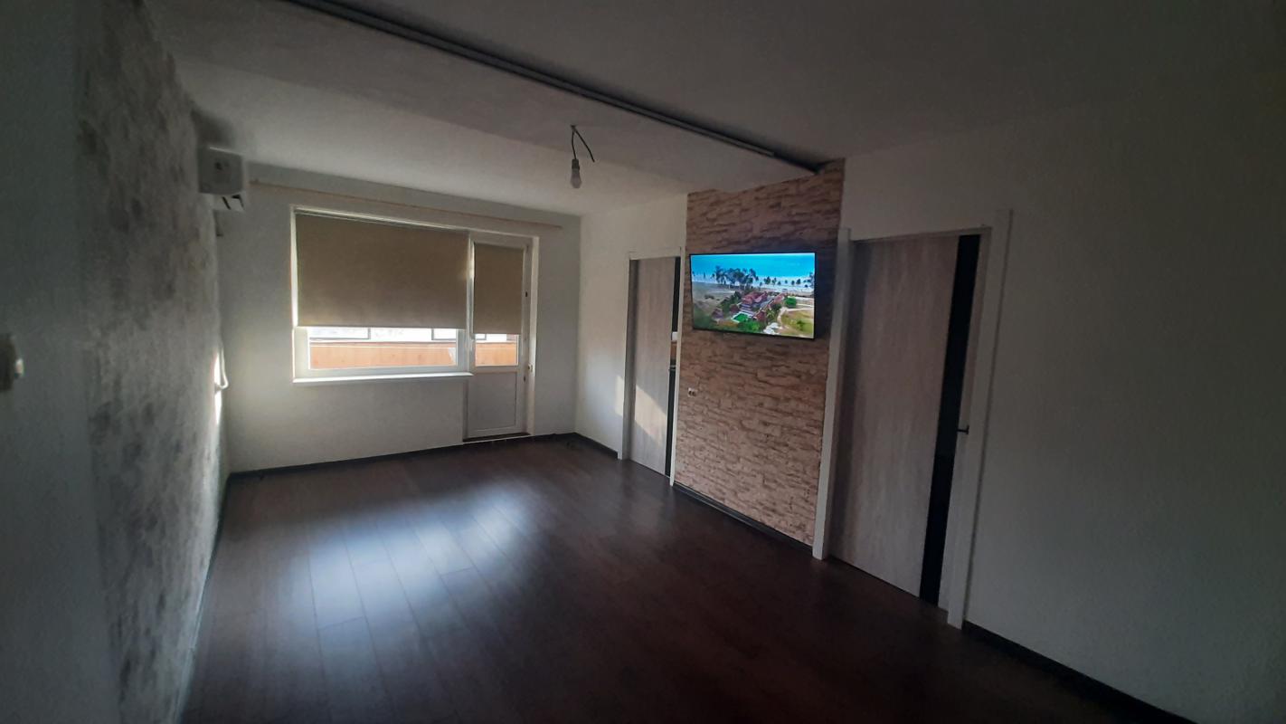 Отличная 4 комнатная квартира со свежим ремонтом. - 