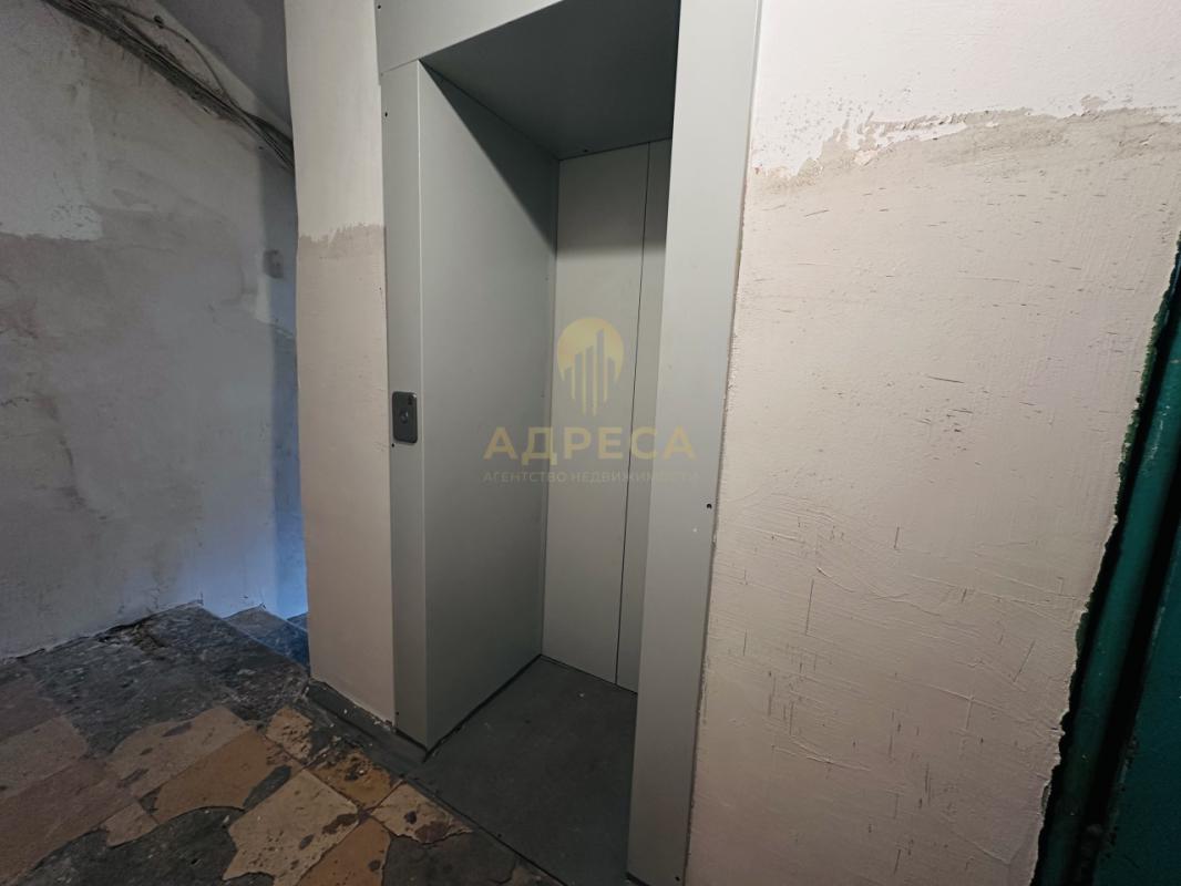 Продается чистая, ухоженная комната. - Оренбург