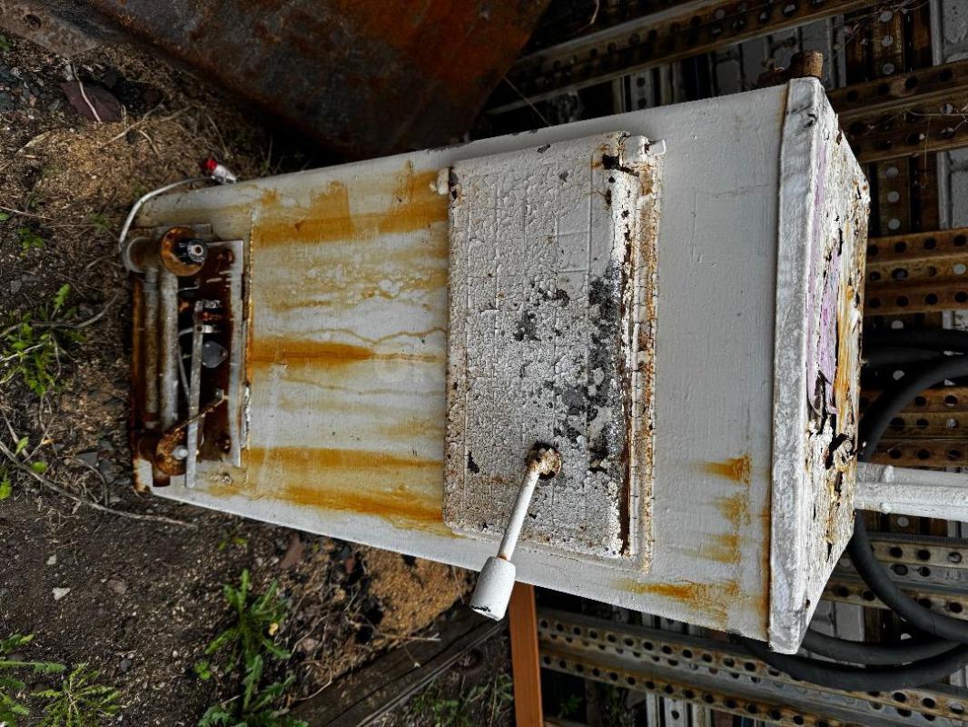 Продам печь чугунная, вечная, в гараж или в дом, горелка на месте все в рабочем состоянии. - Гай