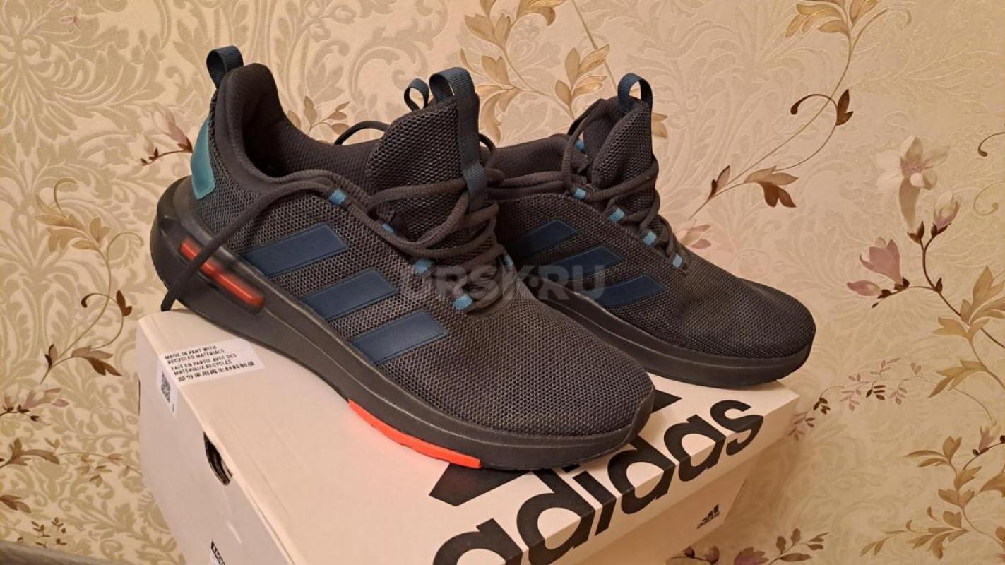 Кроссовки Адидас. - Орск