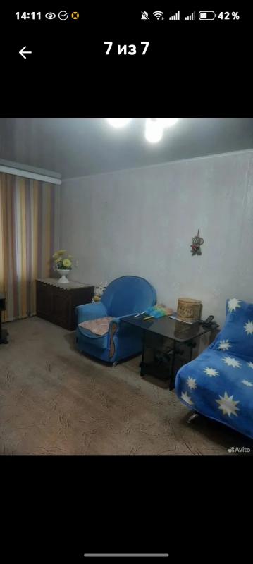 Продаётся трёхкомнатная квартира в тихом районе, заезжай и живи! - 