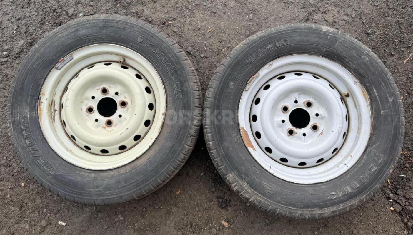 Продам пару летних колесв сборе  на прицеп 
Размер 13/175/70
Цена за пару 4000
Есть на 14 пара - Орск