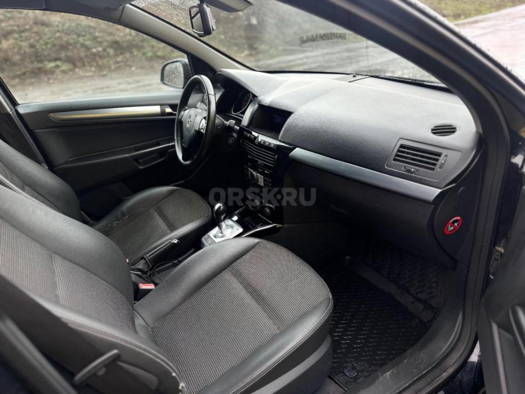 Продам Opel Astra H 2011г
3 собственника 
Пробег 197.000
Двигатель 1.6 в идеальном состоянии
Кор - Орск