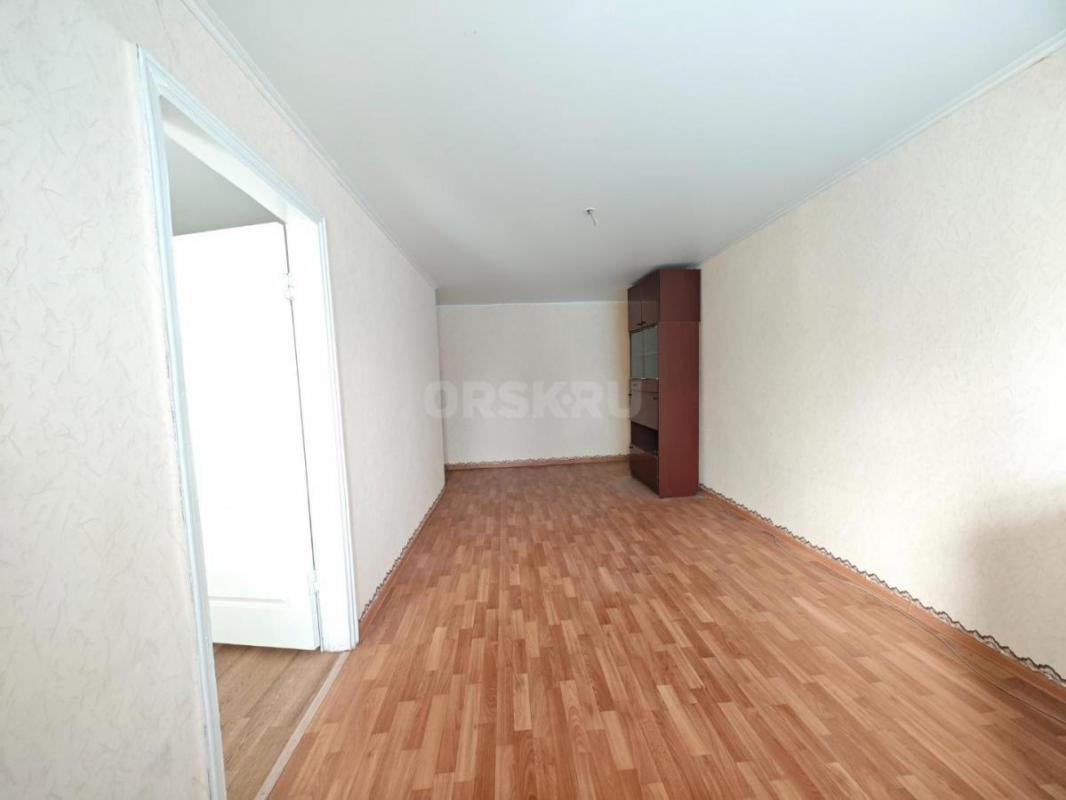 В продаже трехкомнатная квартира по ул. - Орск