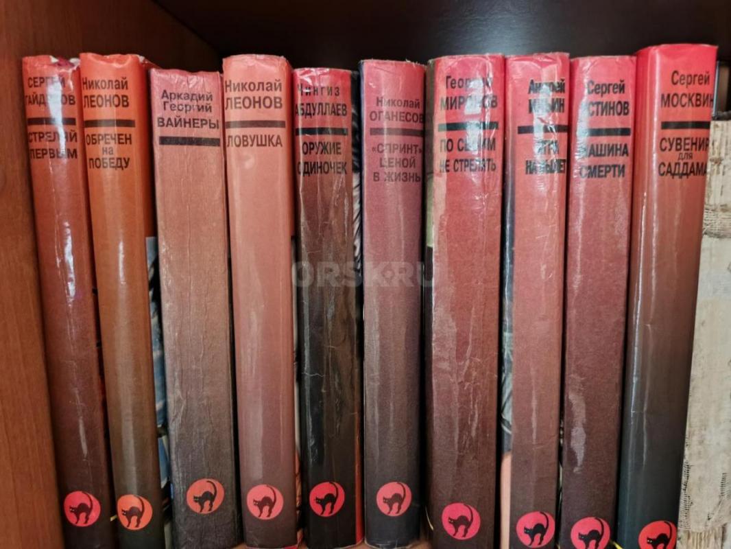 Продам книги детские, познавательная литература, детективы в ассортименте, по 50 рублей, - Орск