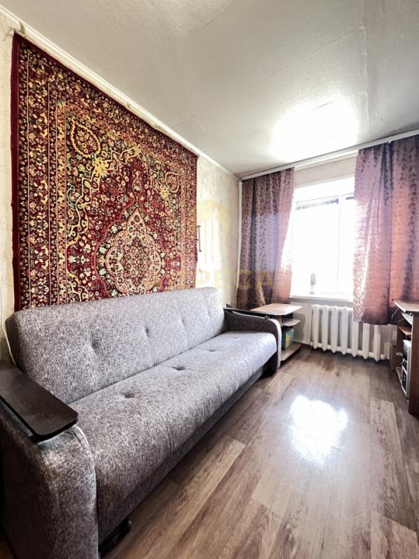 Продаётся тёплая, просторная 3 -х комнатная квартира на 5 этаже 5-ти этажного кирпичного  дома!!! - Оренбург