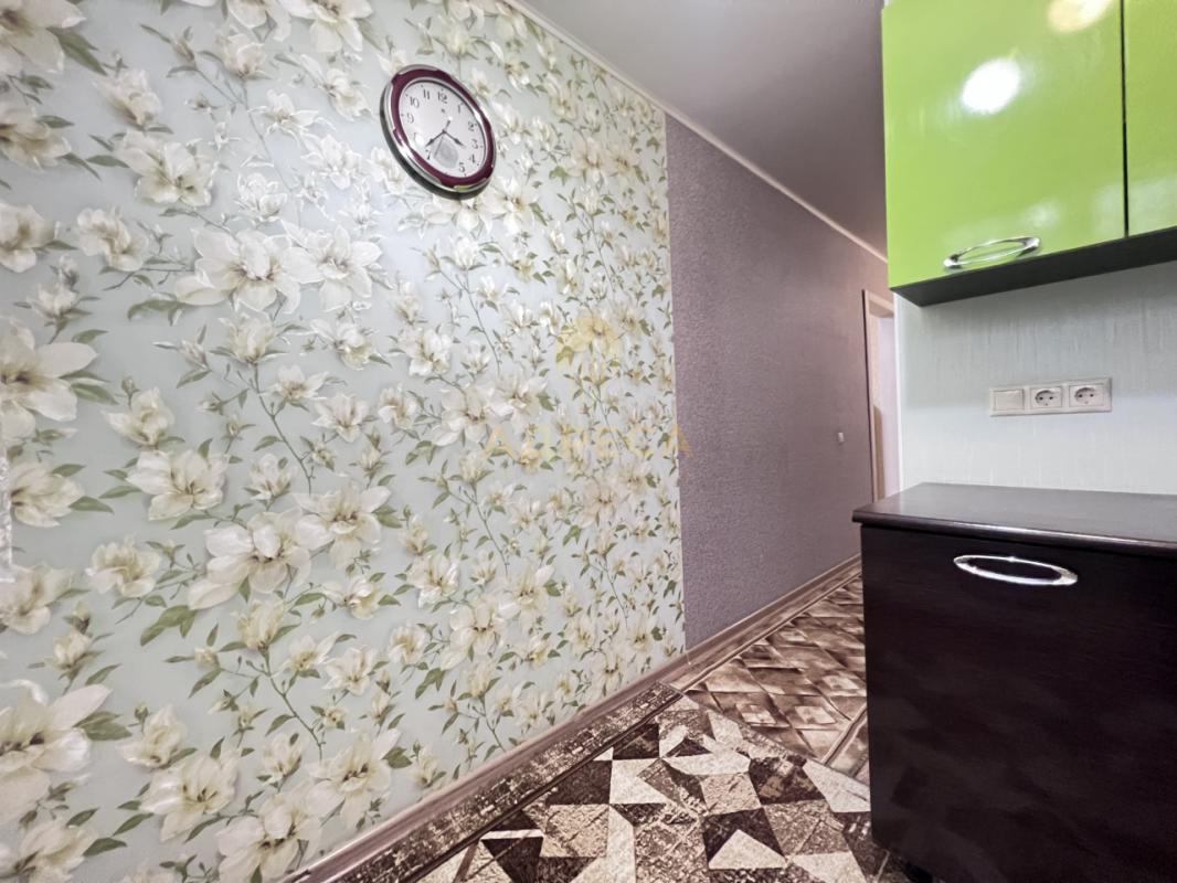 Продаётся просторная 3-х комнатная квартира на 1 этаже 5-ти этажного дома - РОМАШКА!!! - Оренбург