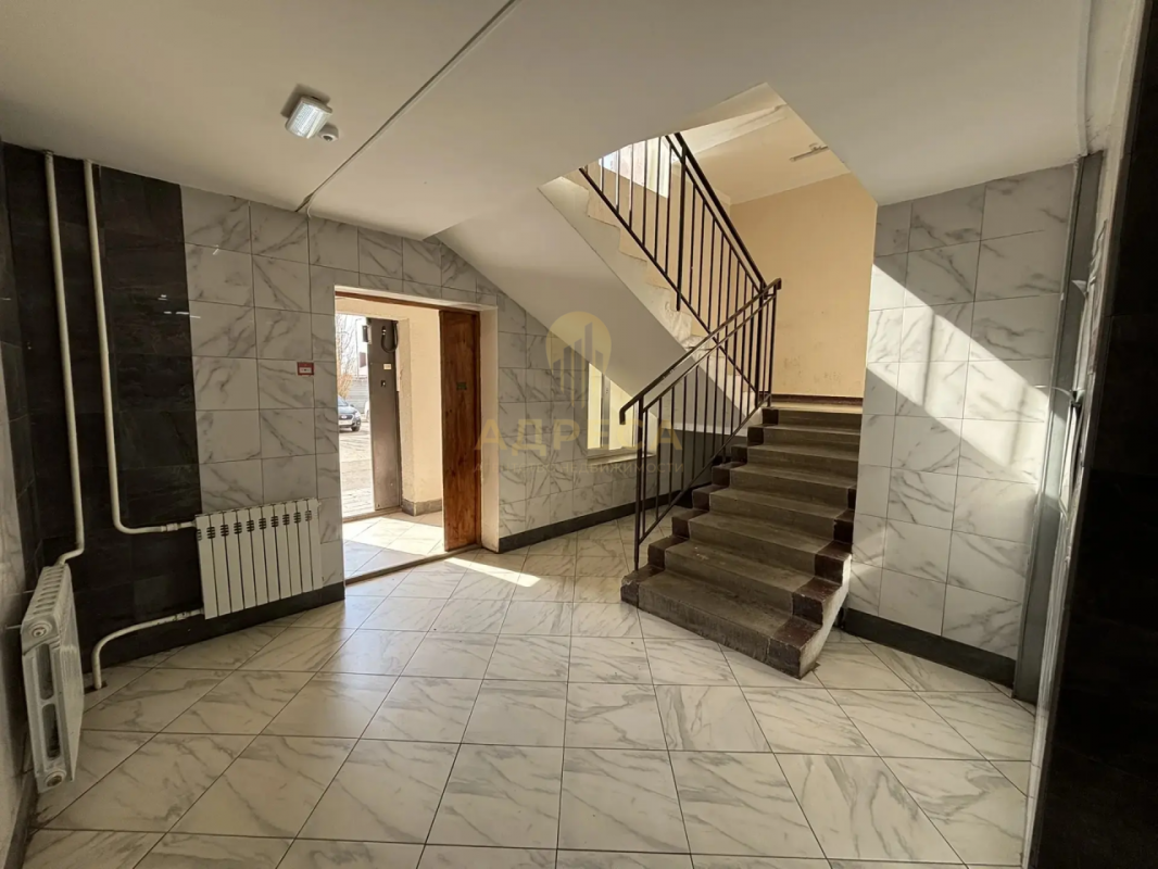 Продается уютная квартира в современном жилом комплексе! - Оренбург