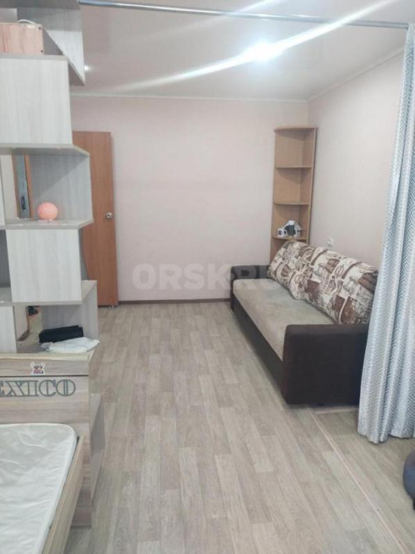 Сдам 1-к квартиру на 240 квартале. - Орск