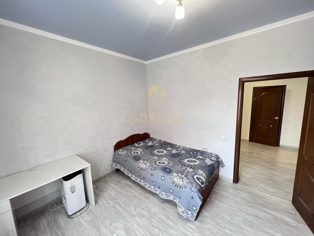 Продаётся просторный и надёжный дом для большой семьи в поселке Ленина ( Заречье) со всей необходимо - Ленина