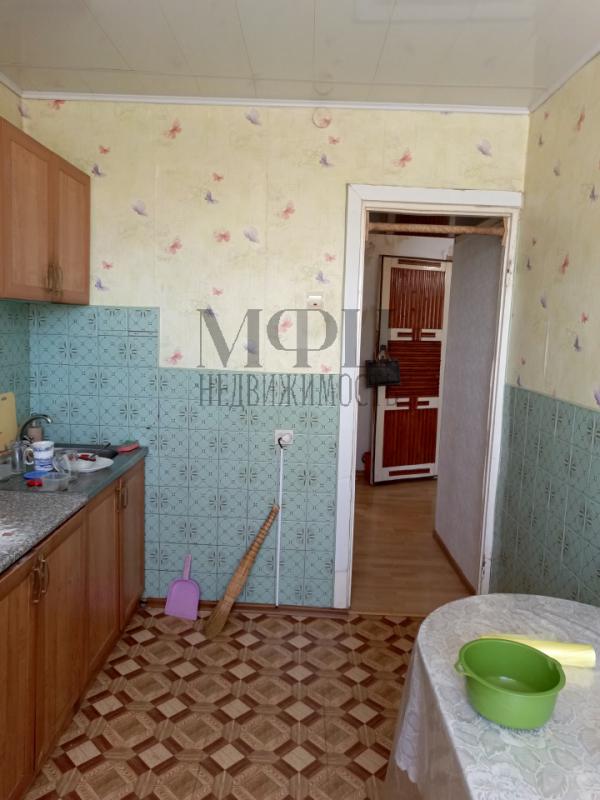 Продаётся 3 комнатная квартира на 5 этаже 5 этажного кирпичного дома. - Орск