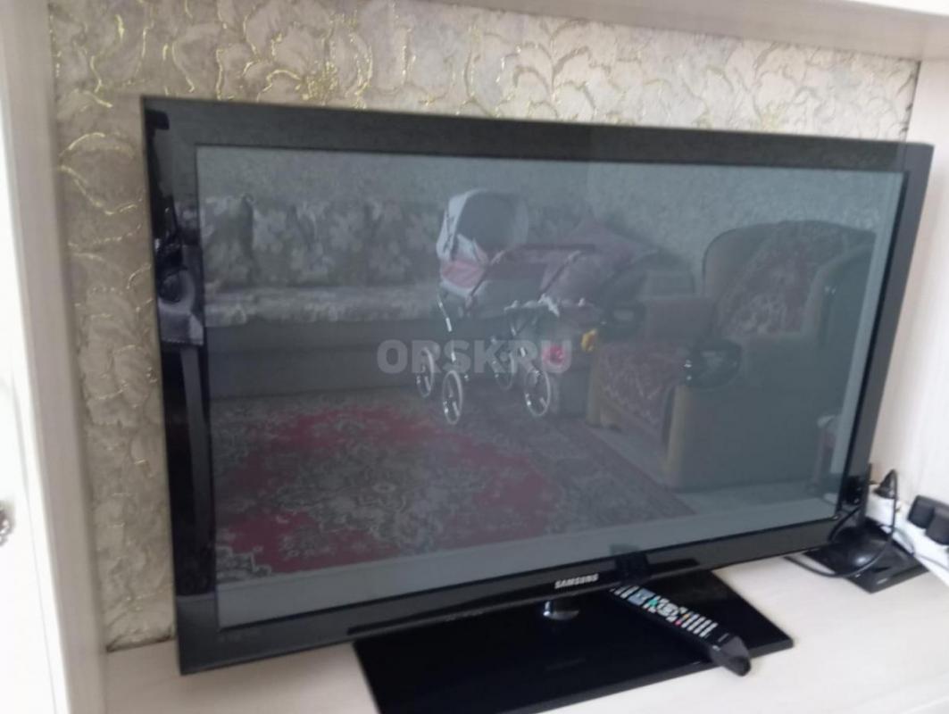 Продам телевизор Самсунг 43 дюйма в рабочем состоянии без сколов и тп. - Орск