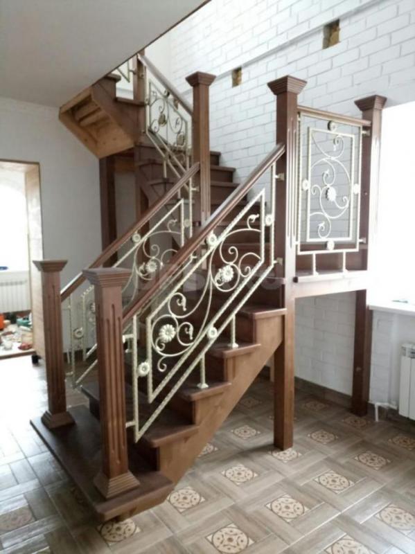 Деревянные изделия на заказ: Лестницы Открыто,закрытого типа,обшивка металлоконструкций деревом. - Орск