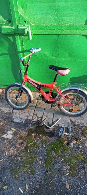Продам детский велосипед в хорошем состоянии колеса на 16, практически новые покрышки, есть боковые - Орск