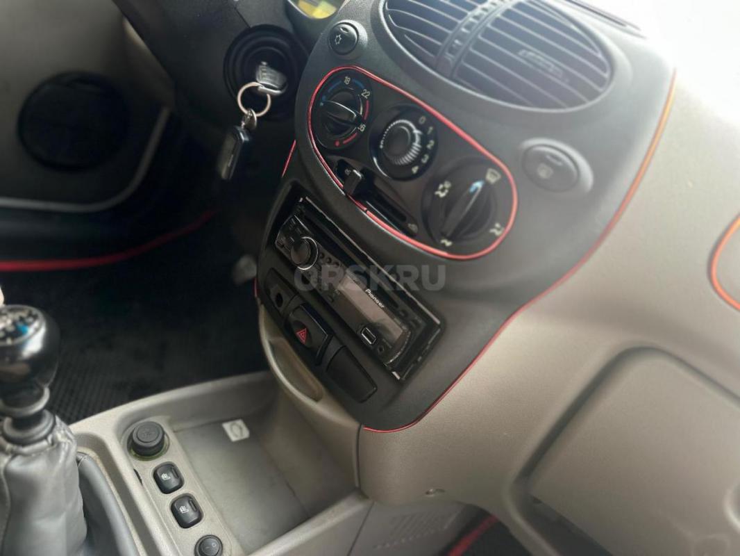 Продам Lada Kalina 2010г
Люкс
Кузов без гнили в хорошем состоянии 
Двигатель работает отлично 
К - Орск