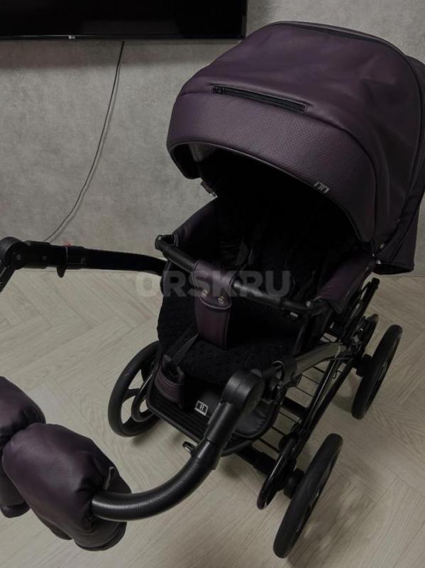 Продам коляску adamex retro 

Коляска Adamex Reggio retro из эко кожи. - Орск