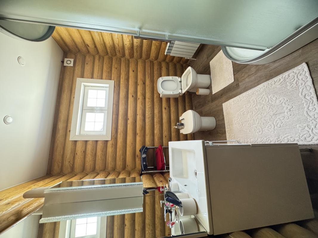 Продам дом из бревна 300 кВ. - Орск